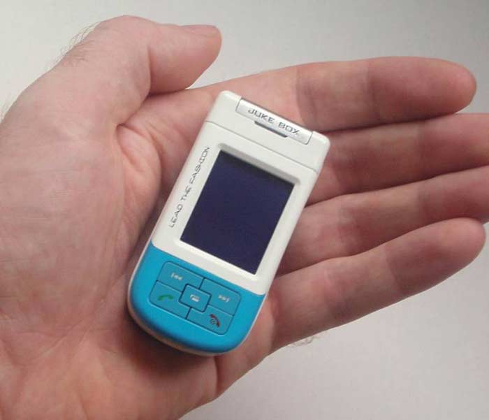 Cover Image for Top 10 smallest mobile phones